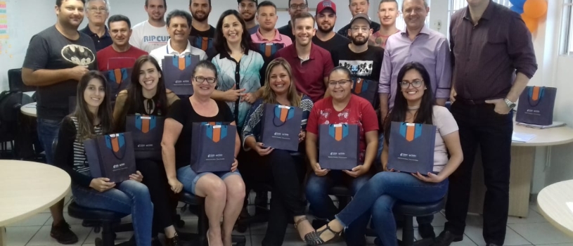 Segunda turma do Curso de Identificador Veicular Documental participa de aula de encerramento