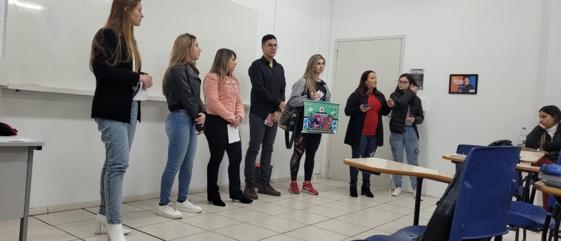ALUNOS DA GRADUAÇÃO EM ENFERMAGEM PRODUZEM MATERIAL SOBRE A IMPORTÂNCIA DA VACINAÇÃO