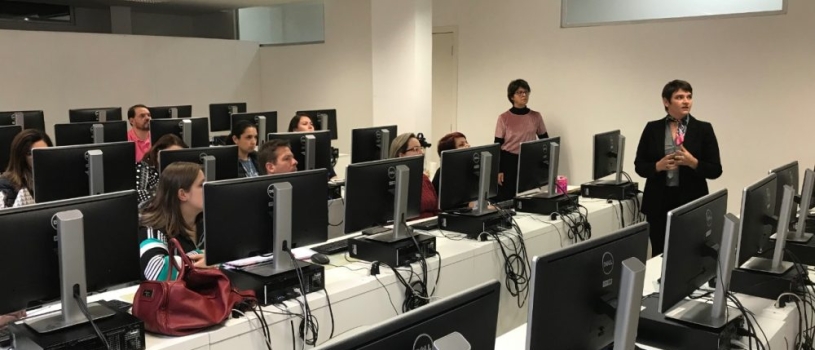 PROFESSORES PARTICIPAM DE CAPACITAÇÃO EM RECURSOS DIGITAIS PARA A EDUCAÇÃO