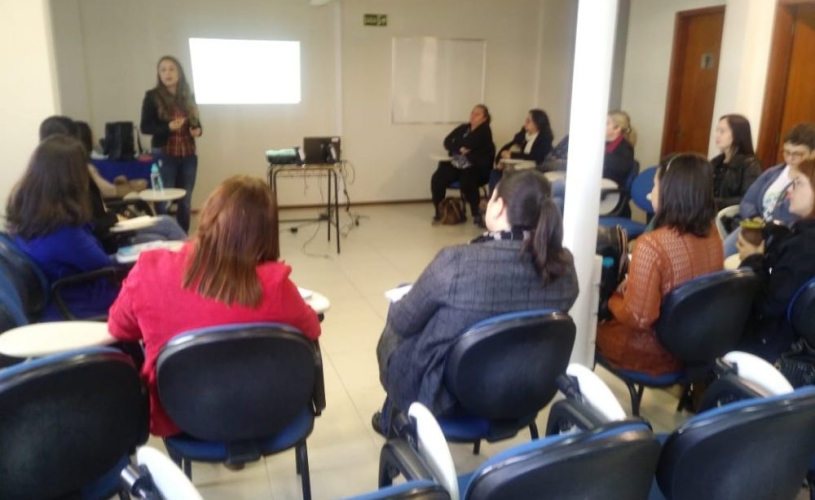 PARCERIA ENTRE FISMA, UFSM E SECRETARIA MUNICIPAL DA EDUCAÇÃO PROMOVE CAPACITAÇÃO DE EDUCADORES ESPECIAIS