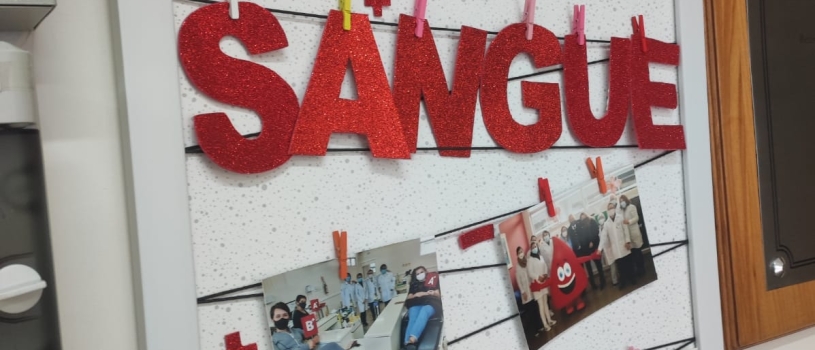 ACADÊMICOS DE ENFERMAGEM PROMOVEM AÇÃO PARA AMPLIAR DOAÇÕES DE SANGUE
