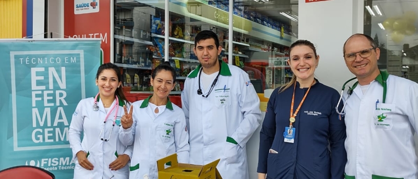 Curso Técnico em Enfermagem participa do evento “Saúde em ação”