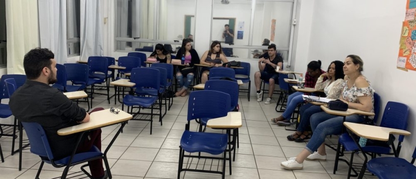 ATIVIDADE INTEGRADA ENTRE ENFERMAGEM E PSICOLOGIA FALA SOBRE PRÁTICAS INTERDISCIPLINARES DE CUIDADO
